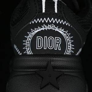 Dior B33
