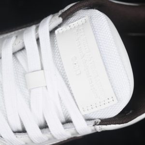 Off-White Out Of Office Low Top Fashionable Sneakers