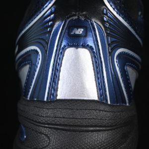 New Balance 740