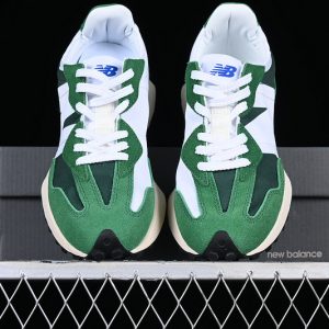 New Balance 230