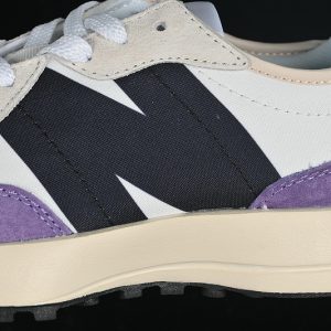 New Balance 230