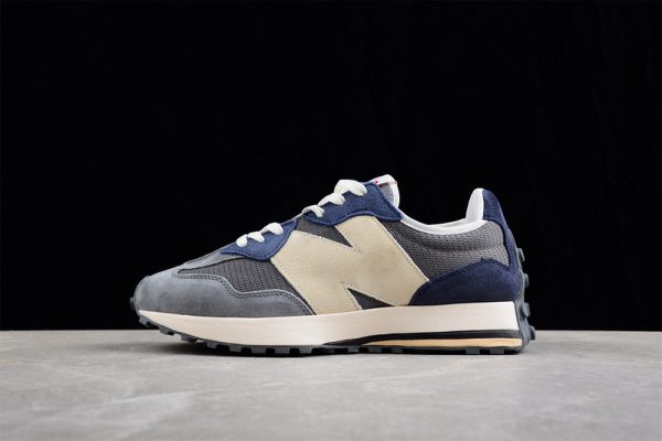 New Balance 230