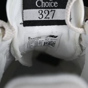 New Balance 230