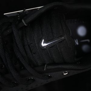 Nike Mind 002