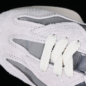 New Balance 230