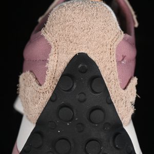 New Balance 230