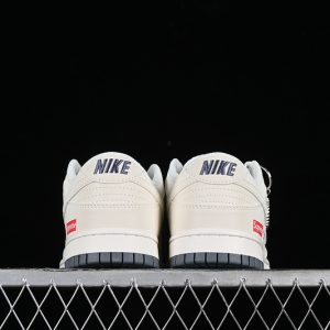 Nike SB Dunk Low Supreme