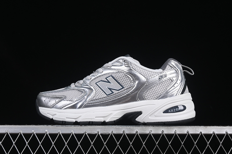 New Balance 530