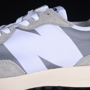 New Balance 230