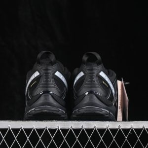 Salomon Outdoor Trail Running Shoes