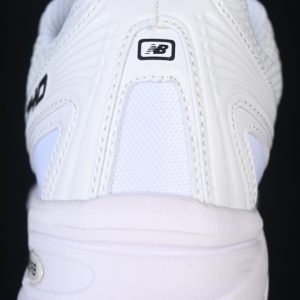 New Balance 740