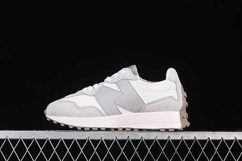 New Balance 230