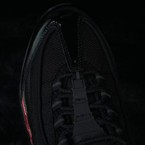 Nike Undefeated x Air Max 95 SP Air Cushion Shoes