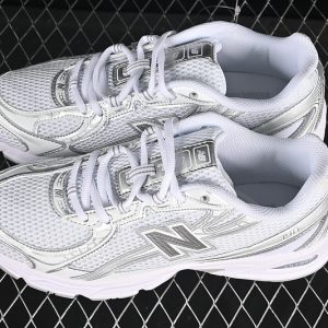 New Balance 740