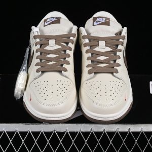 Nike Supreme x Dunk Low SB
