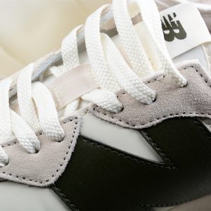 New Balance 230