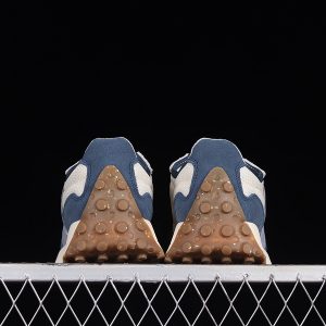 New Balance 230