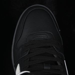 Off-White Out Of Office Low Top Fashionable Sneakers
