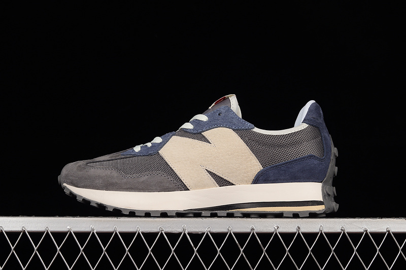 New Balance 230