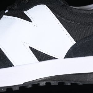 New Balance 230