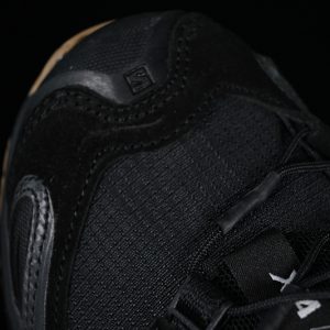 Salomon Mission 4 Suede