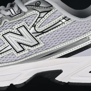 New Balance 740