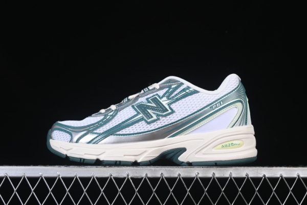 New Balance 740