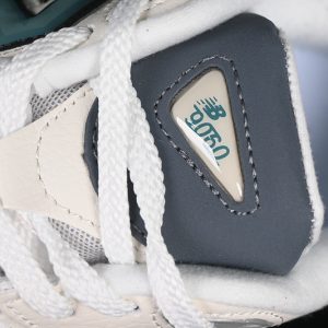 New Balance 9060 New Spruce