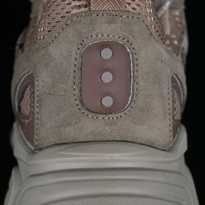 Saucony