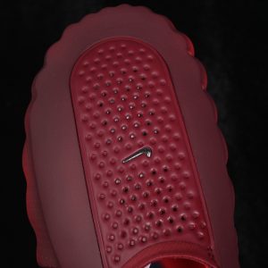 Nike Neuroscience Foot Massage Slippers Wine