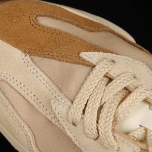 New Balance 230