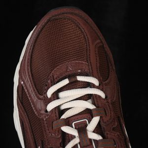 New Balance 740