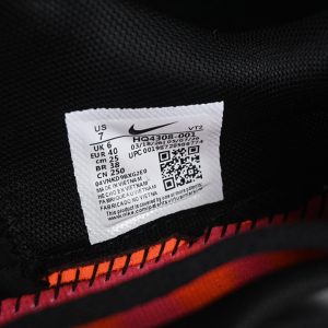 Nike Mind 002