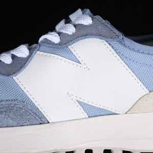 New Balance 230