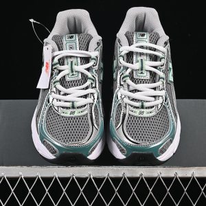 New Balance 740