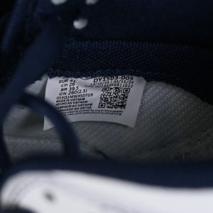 Nike Supreme SB Dunk Low