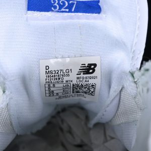 New Balance 230