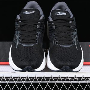 Saucony