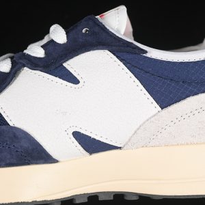 New Balance 230