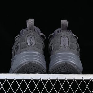 Saucony
