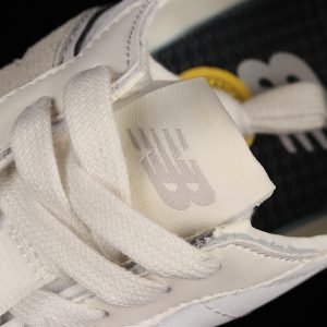 New Balance 230
