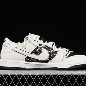 Nike SB Dunk Low Supreme
