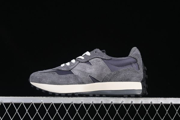 New Balance 230