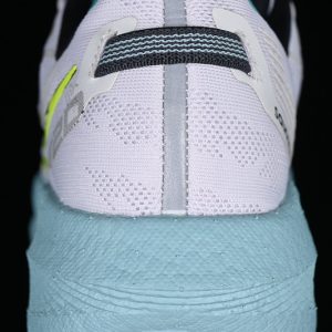 Saucony