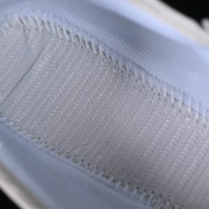 New Balance 230