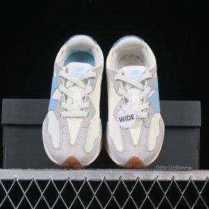 New Balance 230