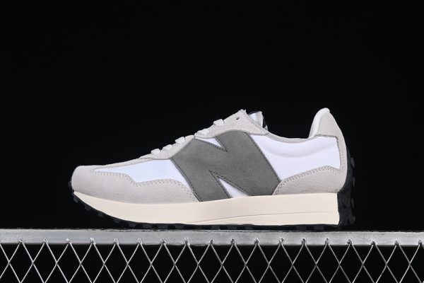 New Balance 230