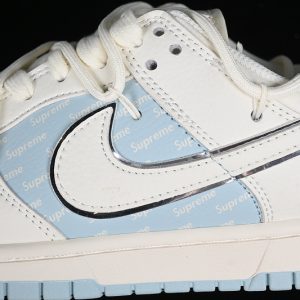 Nike SB Dunk Low Supreme