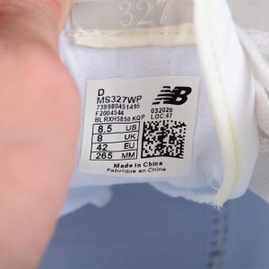 New Balance 230