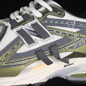 New Balance 1906